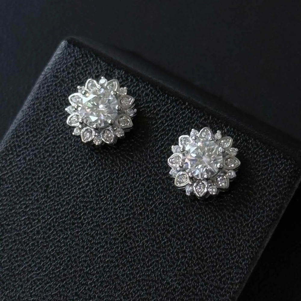 Elegant Floral 1.0 CT Stud Earrings Sterling Silver 925